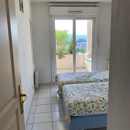 Appartement C061-quiet With Terrace & Pool - *
